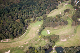 Vue d'oiseau de Club de golf de Baden-Baden Soufflenheim à Soufflenheim dans le département Bas Rhin, France