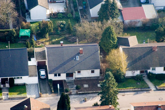 Rue Zeppelin à Kandel dans le département Rhénanie-Palatinat, Allemagne depuis l'avion