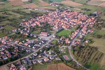 Photographie aérienne de Champs agricoles et terres agricoles à Uhrwiller dans le département Bas Rhin, France