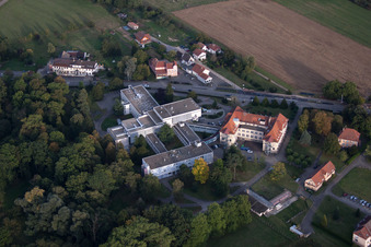 Morsbronn-les-Bains dans le département Bas Rhin, France vue du ciel