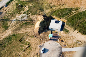 Nouvelle zone de développement Am Höhenweg à Kandel dans le département Rhénanie-Palatinat, Allemagne d'un drone