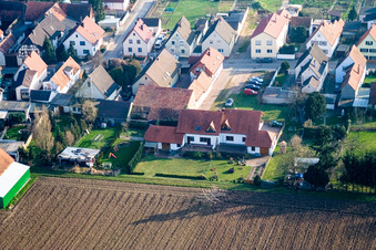 Saarstraße à Kandel dans le département Rhénanie-Palatinat, Allemagne vu d'un drone