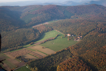Niederbronn-les-Bains dans le département Bas Rhin, France hors des airs