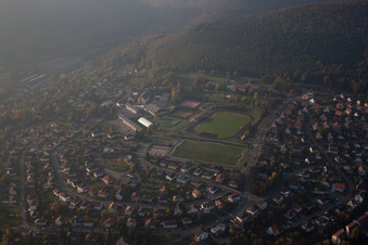 Enregistrement par drone de Niederbronn-les-Bains dans le département Bas Rhin, France