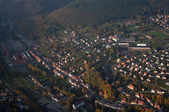 Niederbronn-les-Bains dans le département Bas Rhin, France d'en haut