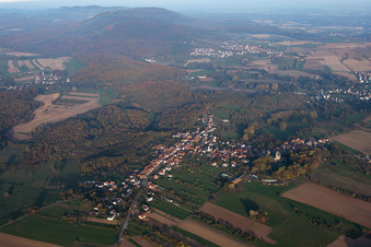 Frœschwiller dans le département Bas Rhin, France depuis l'avion