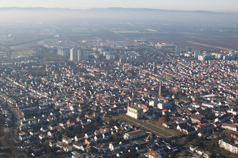 Vue oblique de Quartier Oggersheim in Ludwigshafen am Rhein dans le département Rhénanie-Palatinat, Allemagne