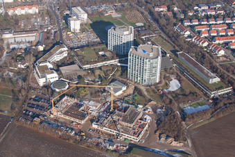Terrain hospitalier de la BG Klinik Ludwigshafen à le quartier Oggersheim in Ludwigshafen am Rhein dans le département Rhénanie-Palatinat, Allemagne vue d'en haut