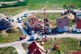 Nouvelle zone de développement NO à le quartier Schaidt in Wörth am Rhein dans le département Rhénanie-Palatinat, Allemagne du point de vue du drone