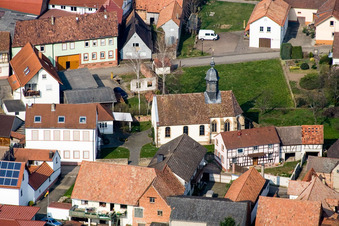 Vue aérienne de Chapelle à Dierbach dans le département Rhénanie-Palatinat, Allemagne