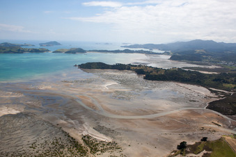 Enregistrement par drone de Quartier Preece Point in Coromandel dans le département Waïkato, Nouvelle-Zélande