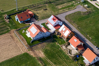 Vue d'oiseau de À Narrenberg à Hergersweiler dans le département Rhénanie-Palatinat, Allemagne