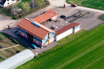 Schossberghof à Minfeld dans le département Rhénanie-Palatinat, Allemagne depuis l'avion