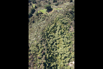 Coromandel dans le département Waïkato, Nouvelle-Zélande d'un drone
