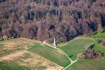 Vue aérienne de Monument aux morts Hubertusstr à le quartier Oos in Baden-Baden dans le département Bade-Wurtemberg, Allemagne
