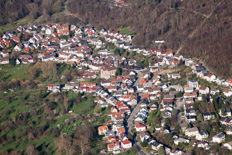 Vue aérienne de Vue sur le village à le quartier Balg in Baden-Baden dans le département Bade-Wurtemberg, Allemagne