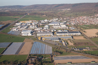 Vue aérienne de Entrepôts et bâtiments d'expédition de Dachser GmbH & Co.KG à Malsch dans le département Bade-Wurtemberg, Allemagne