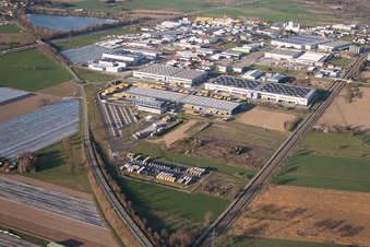 Vue oblique de Entrepôts et bâtiments d'expédition de Dachser GmbH & Co.KG à Malsch dans le département Bade-Wurtemberg, Allemagne