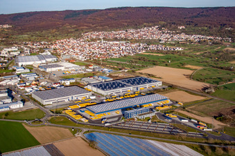 Entrepôts et bâtiments d'expédition de Dachser GmbH & Co.KG à Malsch dans le département Bade-Wurtemberg, Allemagne depuis l'avion