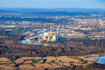 Vue aérienne de EnBW Energie Baden-Württemberg AG, centrale à vapeur du port du Rhin Karlsruhe vue depuis le Palatinat à le quartier Daxlanden in Karlsruhe dans le département Bade-Wurtemberg, Allemagne