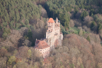 Vue d'oiseau de Erlenbach bei Dahn dans le département Rhénanie-Palatinat, Allemagne