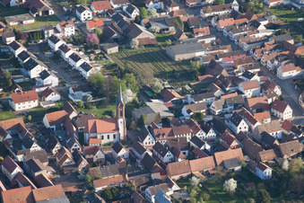 Quartier Niederhochstadt in Hochstadt dans le département Rhénanie-Palatinat, Allemagne vu d'un drone