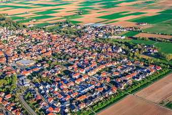 Vue aérienne de Europaallee à Offenbach an der Queich dans le département Rhénanie-Palatinat, Allemagne