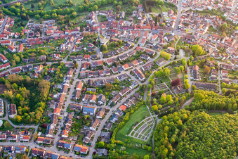 Vue aérienne de Lindenstr à le quartier Berghausen in Pfinztal dans le département Bade-Wurtemberg, Allemagne