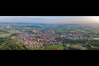 Vue aérienne de Panorama à Eppingen dans le département Bade-Wurtemberg, Allemagne