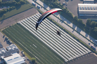 Vue aérienne de Au-dessus de l'A5 à Bietigheim dans le département Bade-Wurtemberg, Allemagne