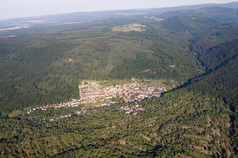 De l'ouest à le quartier Waldprechtsweier in Malsch dans le département Bade-Wurtemberg, Allemagne vue d'en haut