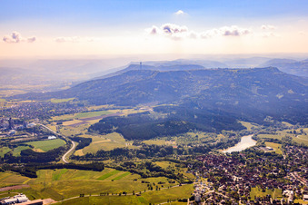 Vue aérienne de Vue de la ville depuis l'ouest à Schömberg dans le département Bade-Wurtemberg, Allemagne