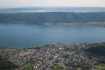 Vue aérienne de Zone riveraine du lac de Constance dans le district de Bodman à le quartier Ludwigshafen in Bodman-Ludwigshafen dans le département Bade-Wurtemberg, Allemagne