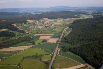 Vue aérienne de Parcours du B31n à le quartier Nesselwangen in Überlingen dans le département Bade-Wurtemberg, Allemagne