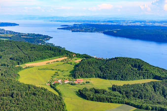 Vue aérienne de Negelhof à le quartier Bonndorf in Überlingen dans le département Bade-Wurtemberg, Allemagne