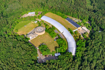 Vue aérienne de Approvisionnement en eau du lac de Constance Sipplinger Berg à le quartier Nesselwangen in Überlingen dans le département Bade-Wurtemberg, Allemagne