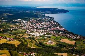 Vue aérienne de Ville Überlingen au bord du lac de Constance à Überlingen dans le département Bade-Wurtemberg, Allemagne