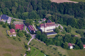 Vue aérienne de Collège international de Salem Schloss Salem à Überlingen dans le département Bade-Wurtemberg, Allemagne