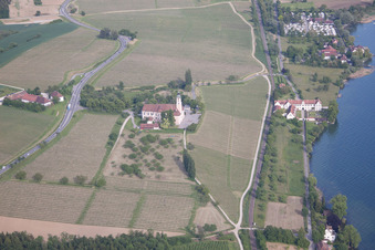 Vue aérienne de Complexe du château du lac de Constance-Château de Maurach à le quartier Seefelden in Uhldingen-Mühlhofen dans le département Bade-Wurtemberg, Allemagne