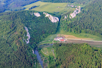 Photographie aérienne de Maison de chasseur dans la vallée du Danube à Fridingen an der Donau dans le département Bade-Wurtemberg, Allemagne