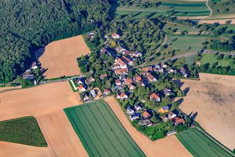 Vue aérienne de Quartier Thomashof à le quartier Durlach in Karlsruhe dans le département Bade-Wurtemberg, Allemagne