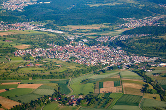 Quartier Königsbach in Königsbach-Stein dans le département Bade-Wurtemberg, Allemagne d'en haut