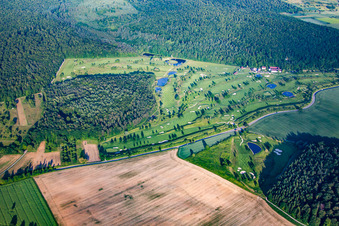 Vue aérienne de Terrain du parcours de golf du Golfclub Johannesthal à le quartier Wössingen in Walzbachtal dans le département Bade-Wurtemberg, Allemagne