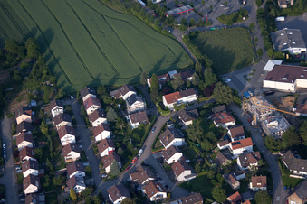 Vue aérienne de Chemin de la tempête Theodor à le quartier Diedelsheim in Bretten dans le département Bade-Wurtemberg, Allemagne