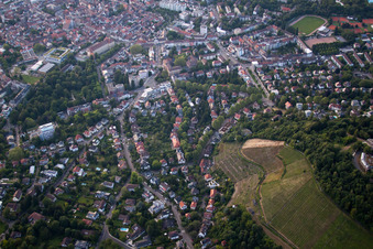 Vue aérienne de Geigersberg à le quartier Durlach in Karlsruhe dans le département Bade-Wurtemberg, Allemagne