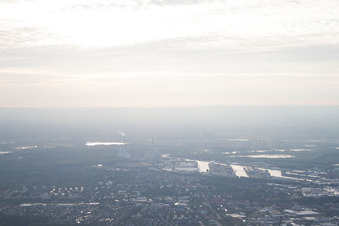 De l'est à le quartier Grünwinkel in Karlsruhe dans le département Bade-Wurtemberg, Allemagne d'en haut