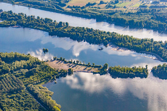 Vue aérienne de Canal d'or à Elchesheim-Illingen dans le département Bade-Wurtemberg, Allemagne