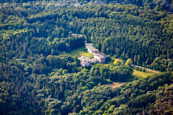 Vue aérienne de FDGB Accueil Am Kuhkopf à le quartier Gernrode in Quedlinburg dans le département Saxe-Anhalt, Allemagne