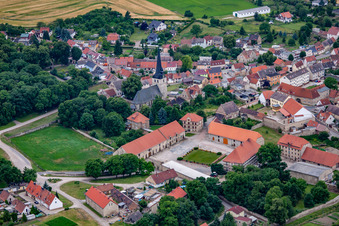 Vue aérienne de Domaine agricole de Taentzler à le quartier Cochstedt in Hecklingen dans le département Saxe-Anhalt, Allemagne