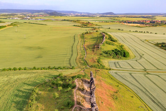 Vue aérienne de Goethestein au Gegensteine du Teufelsmauer (Köingstein) à le quartier Weddersleben in Thale dans le département Saxe-Anhalt, Allemagne